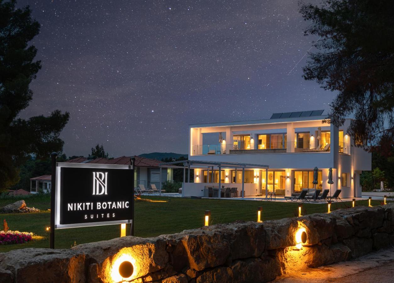 Nikiti Botanic Pool Suites Esterno foto