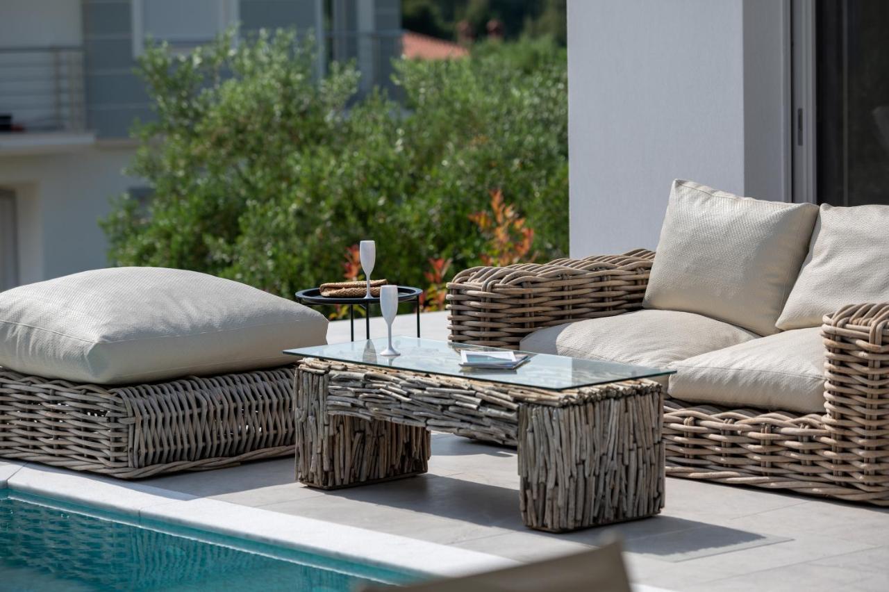 Nikiti Botanic Pool Suites Esterno foto