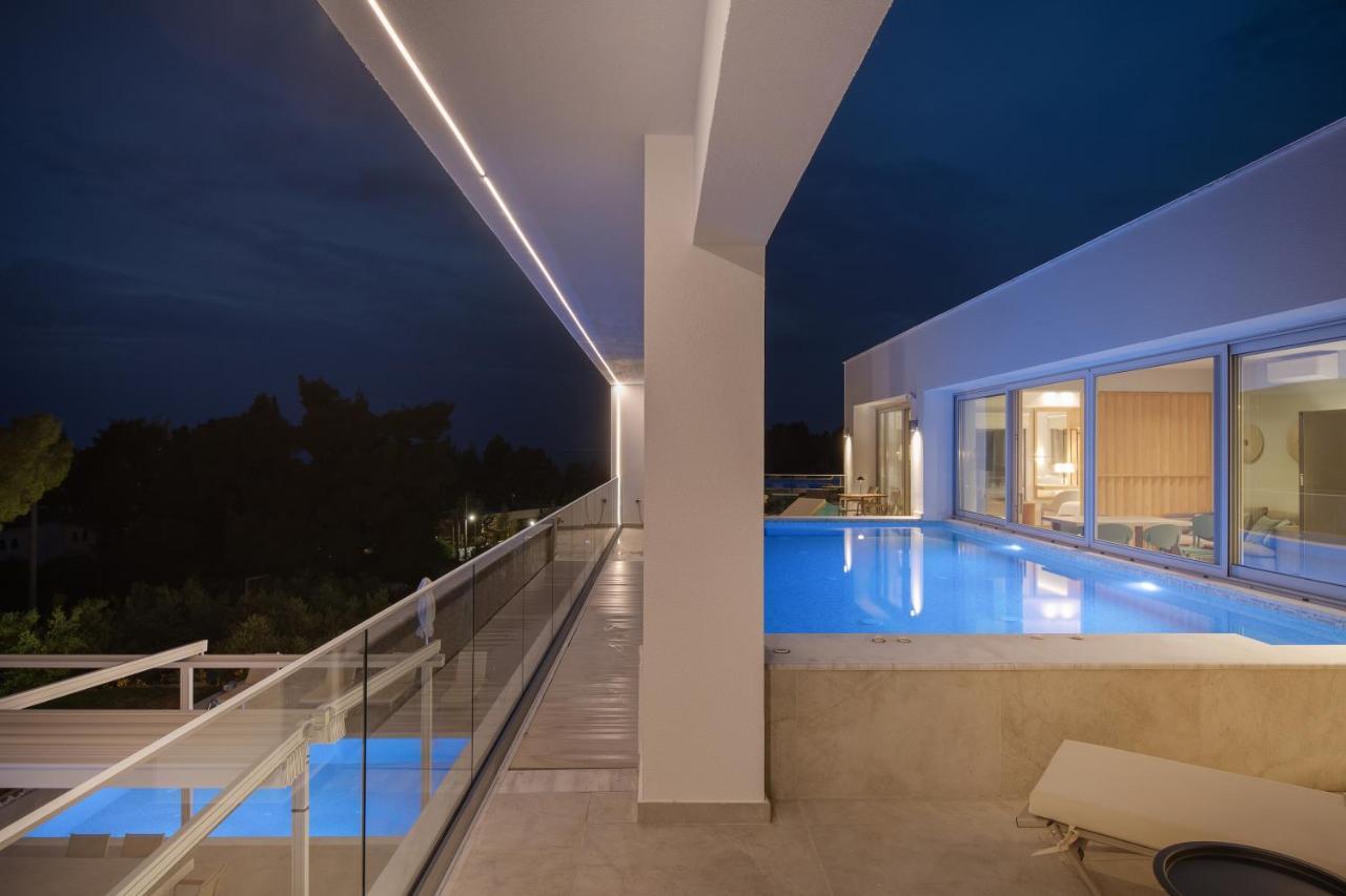 Nikiti Botanic Pool Suites Esterno foto
