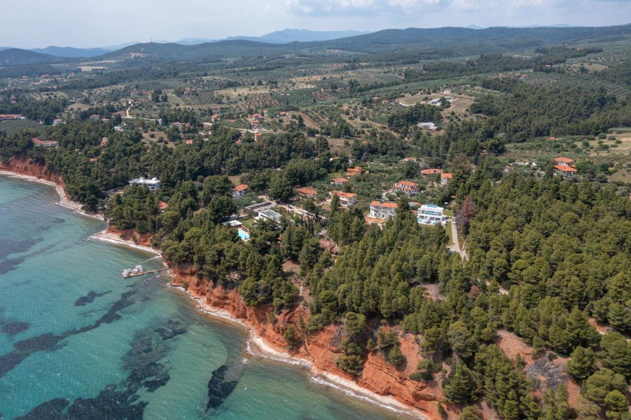 Nikiti Botanic Pool Suites Esterno foto