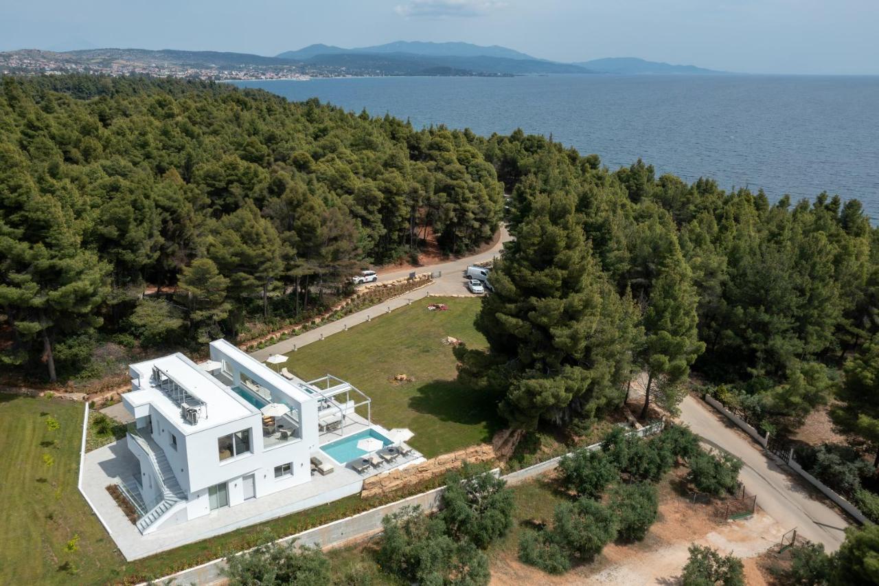 Nikiti Botanic Pool Suites Esterno foto