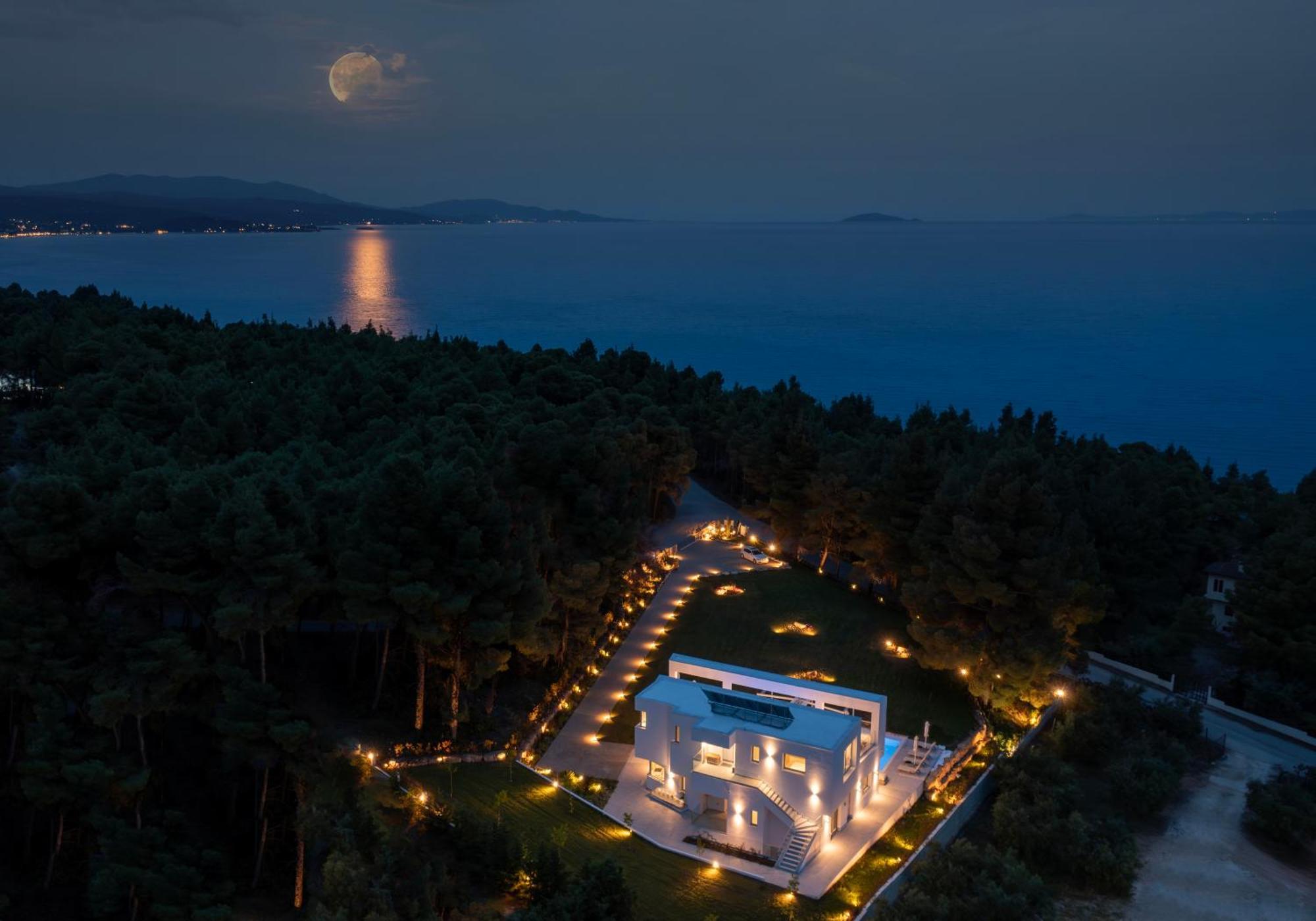 Nikiti Botanic Pool Suites Esterno foto