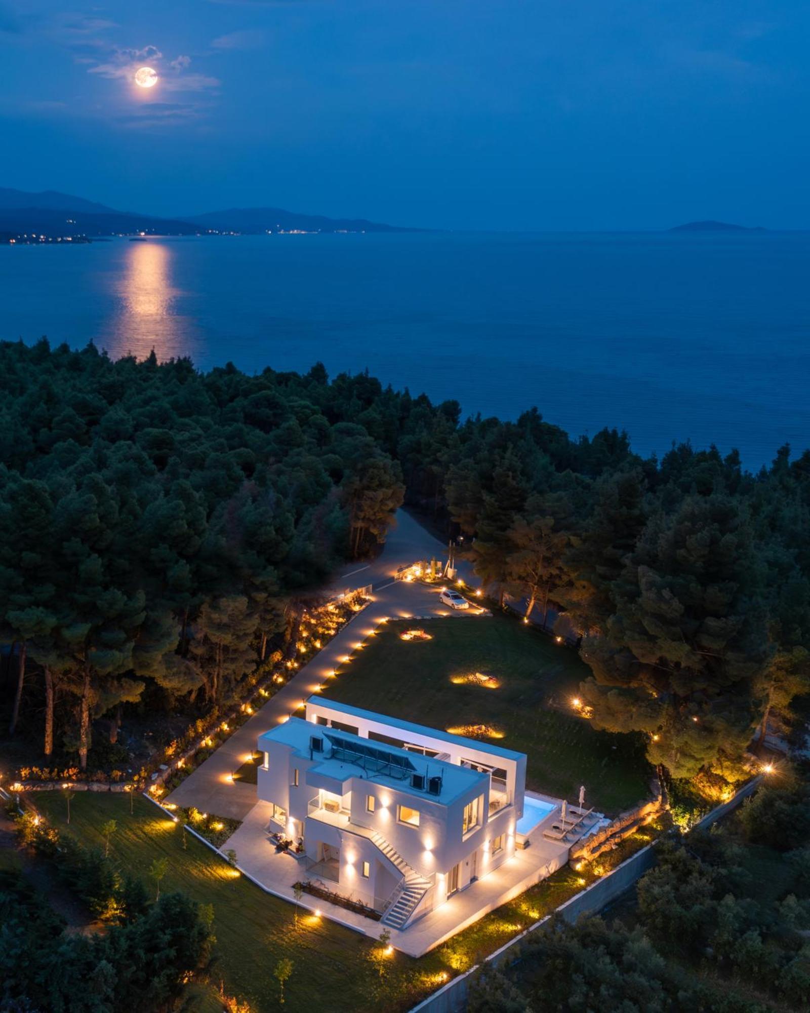 Nikiti Botanic Pool Suites Esterno foto