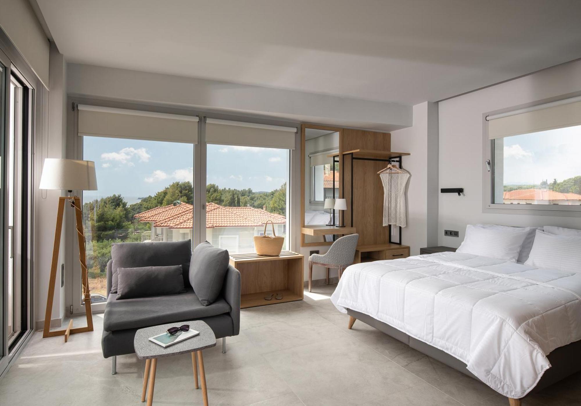 Nikiti Botanic Pool Suites Esterno foto