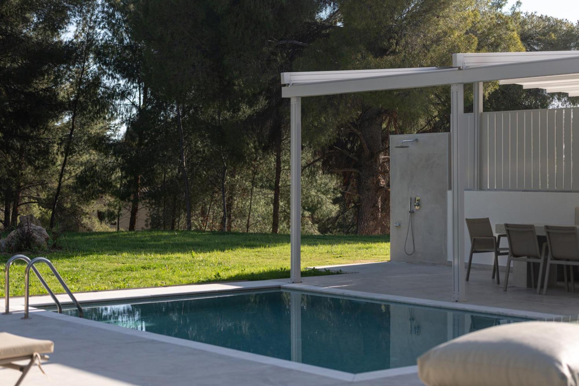 Nikiti Botanic Pool Suites Esterno foto